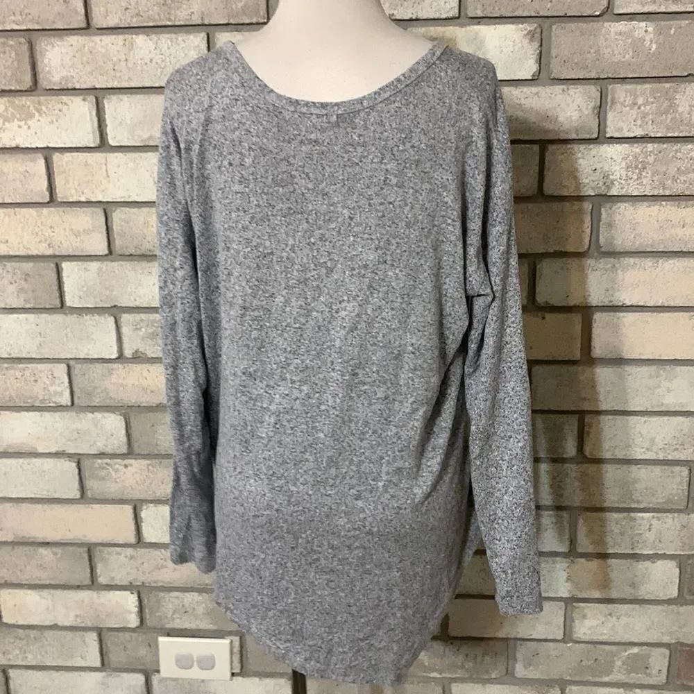 3for$20 blouse medium - Picture 2 of 3
